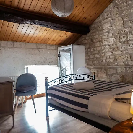 Tandem Apartment